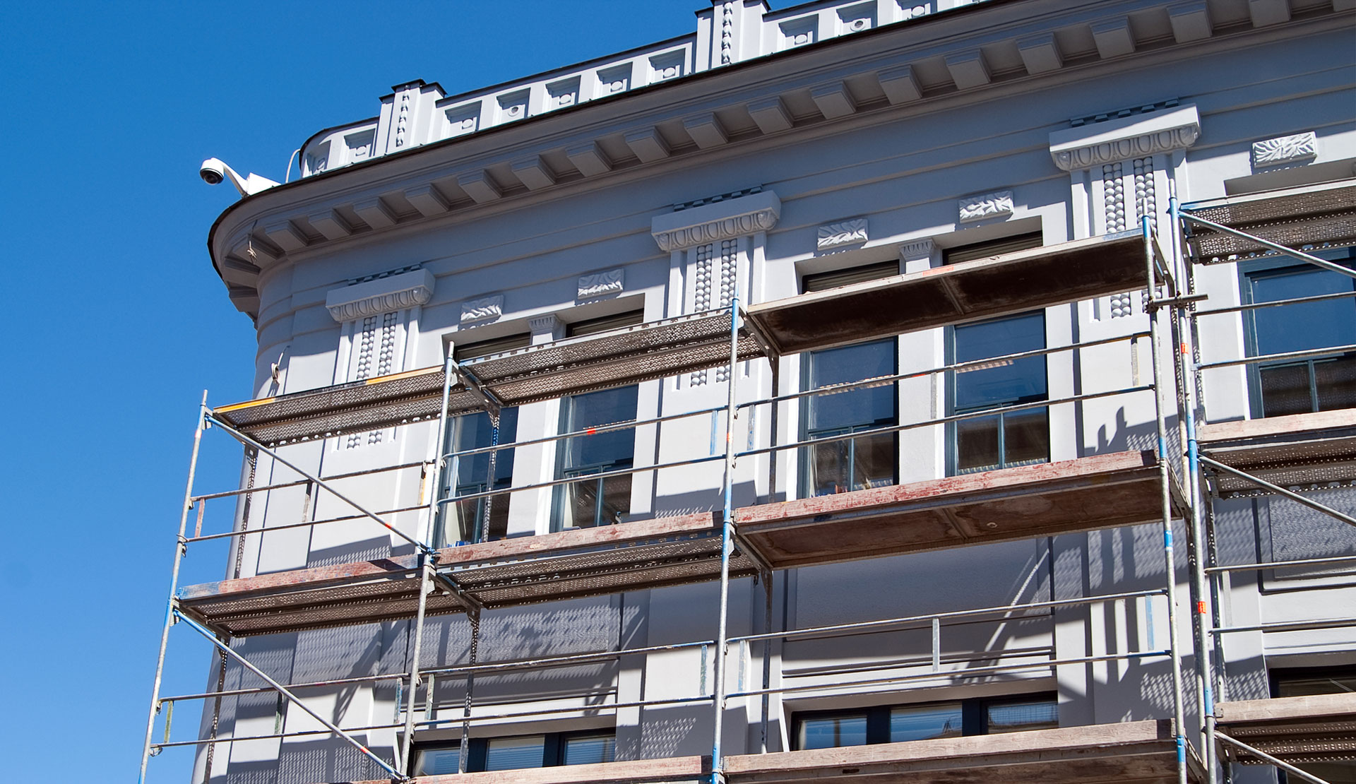 Gerüst an Fassade